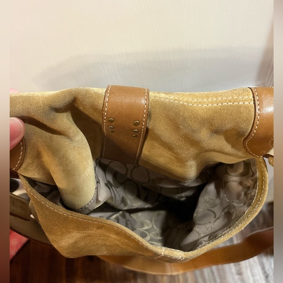 Vintage Coach Saddle Bag: Genuine Suede - Picture 16 of 16